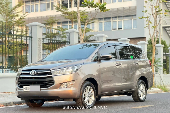 Toyota Innova 2020