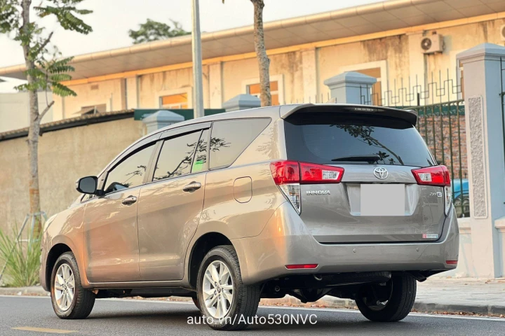 Toyota Innova 2020