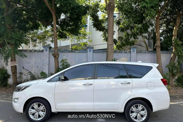 Toyota Innova 2017