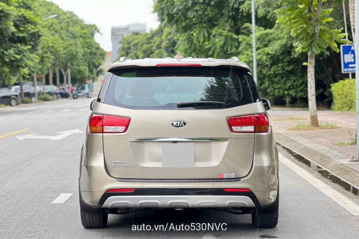 Kia Sedona 2016