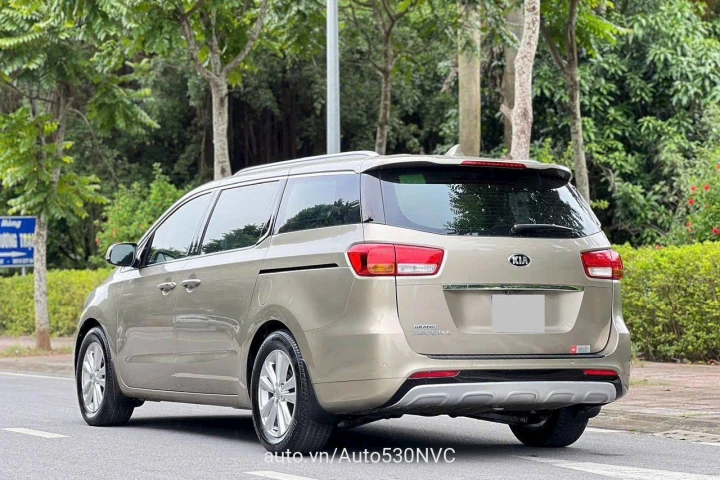 Kia Sedona 2016