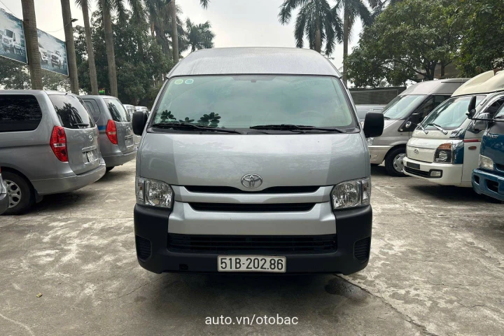 Toyota Hiace 2016