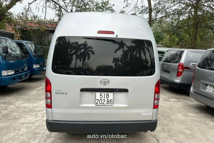 Toyota Hiace 2016