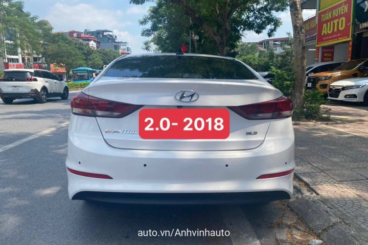 Hyundai Elantra 2018