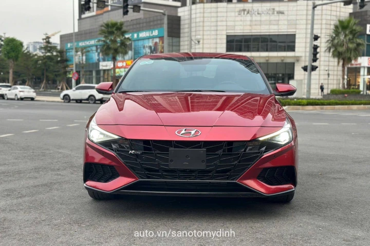 Hyundai Elantra 2023