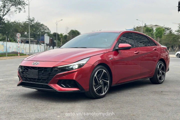 Hyundai Elantra 2023