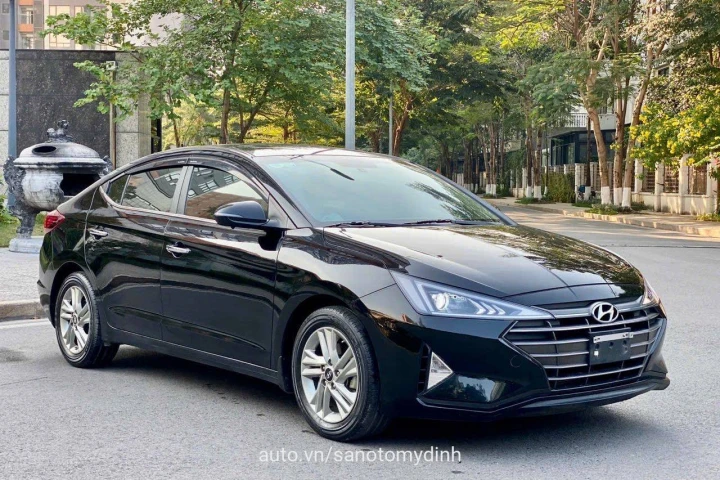 Hyundai Elantra 2021