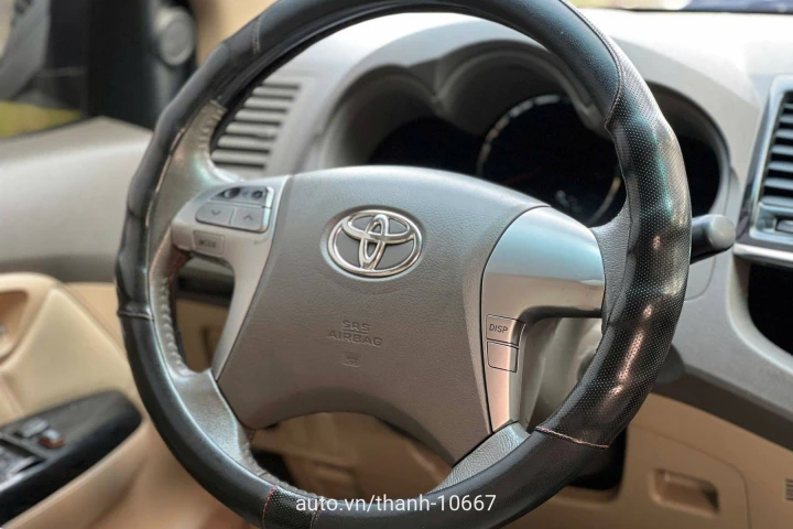 Toyota Fortuner 2013