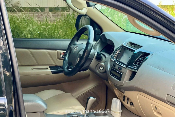 Toyota Fortuner 2013